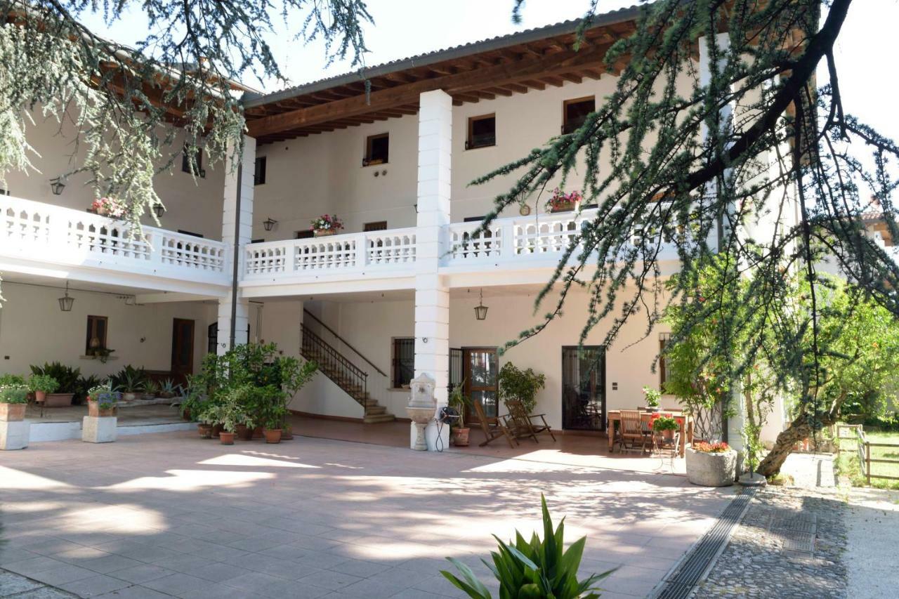 San Carlo Appartamenti Vacanze Soiano Del Lago Dış mekan fotoğraf